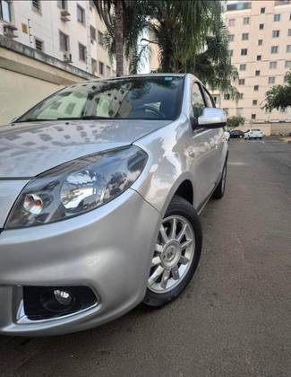RENAULT SANDERO 1.6 PRIVILÈGE 8V FLEX 4P MANUAL RENAULT SANDERO 1.6 PRIVILÈGE 8V FLEX 4P MANUAL